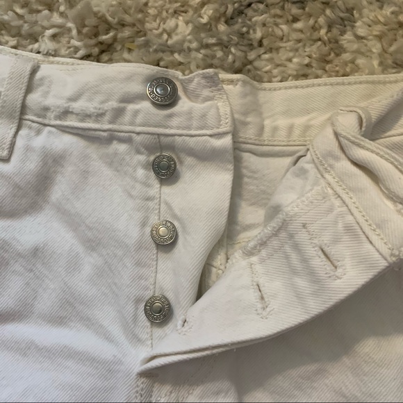 Levi’s 501 White Distressed High Rise Button Short - Picture 6 of 8